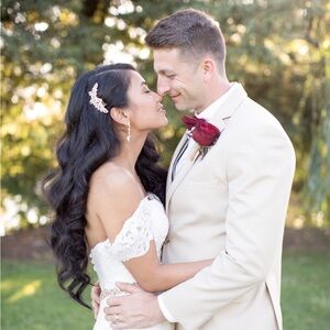 Meet your posher, Reyna